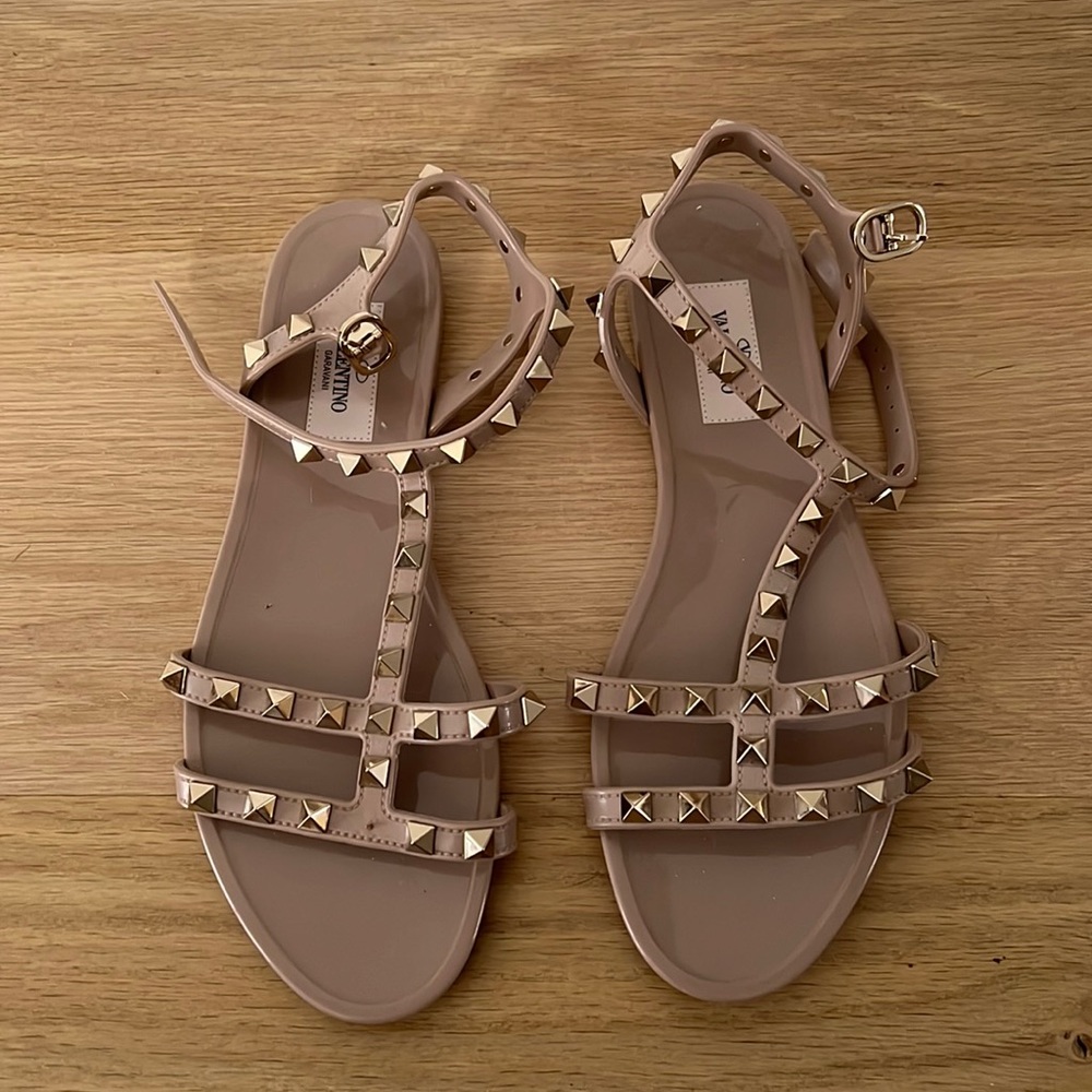 Valentino Rockstud flat rubber sandal